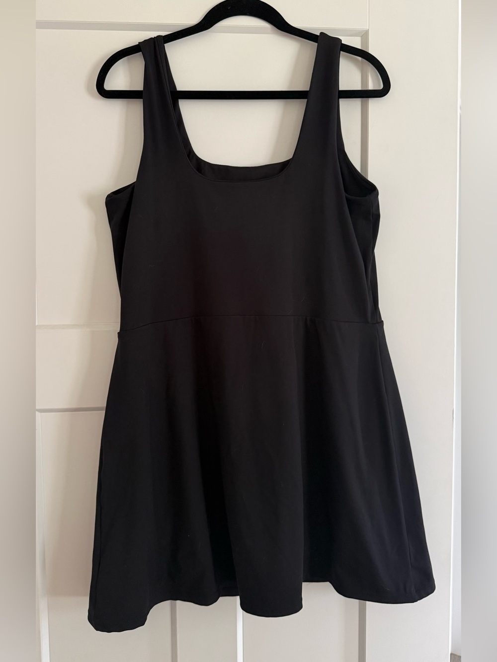 GapFit Athletic Dress - Picture 3 of 4